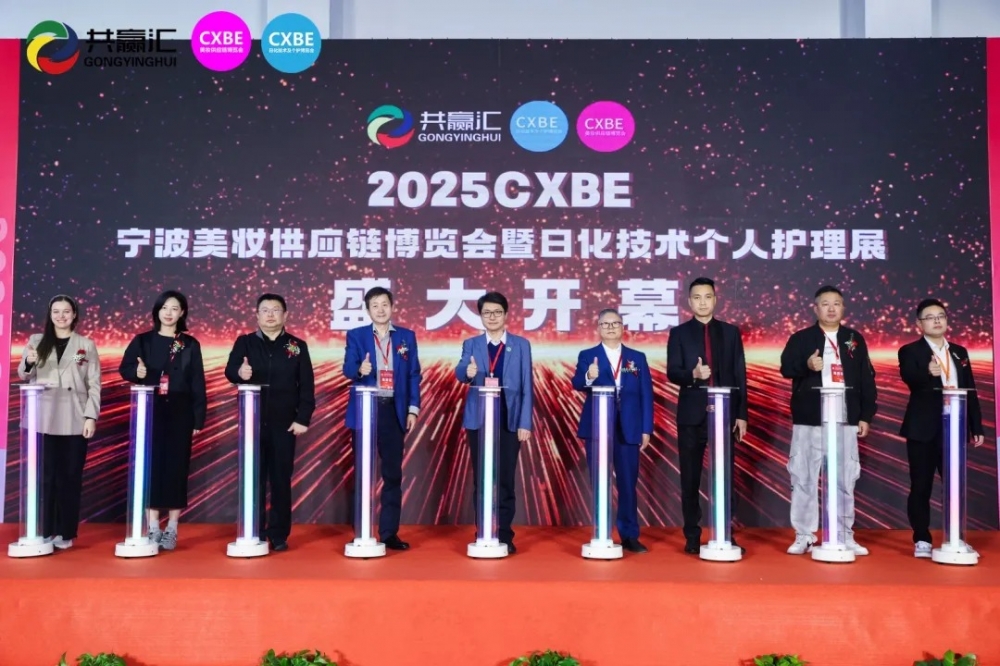 1762163277381679.jpg 1573b0a8c59e4e081cc5dc41a3dc90bb.jpg